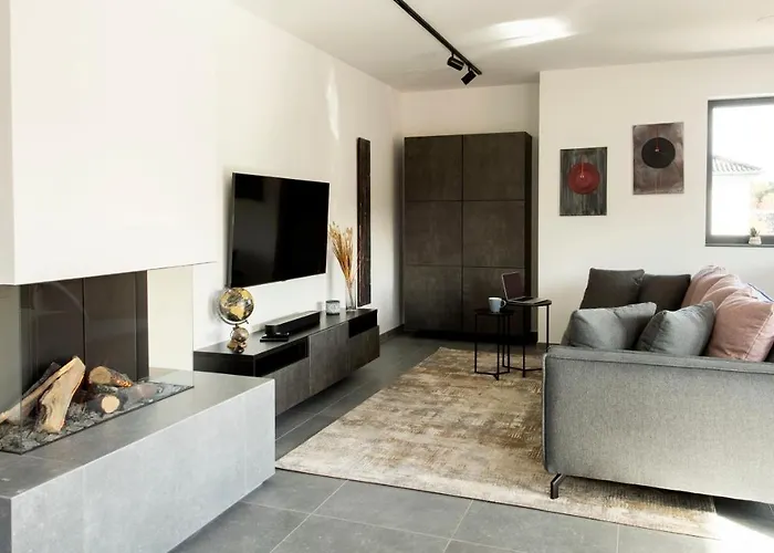 Luxus Penthouse Mit Kamin Und Sonnenterasse * Hau