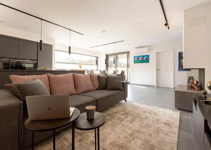 Luxus Penthouse Mit Kamin Und Sonnenterasse Апартаменты *